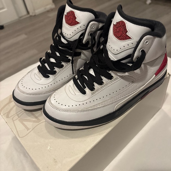 Jordan Retro 2s - Picture 3 of 8